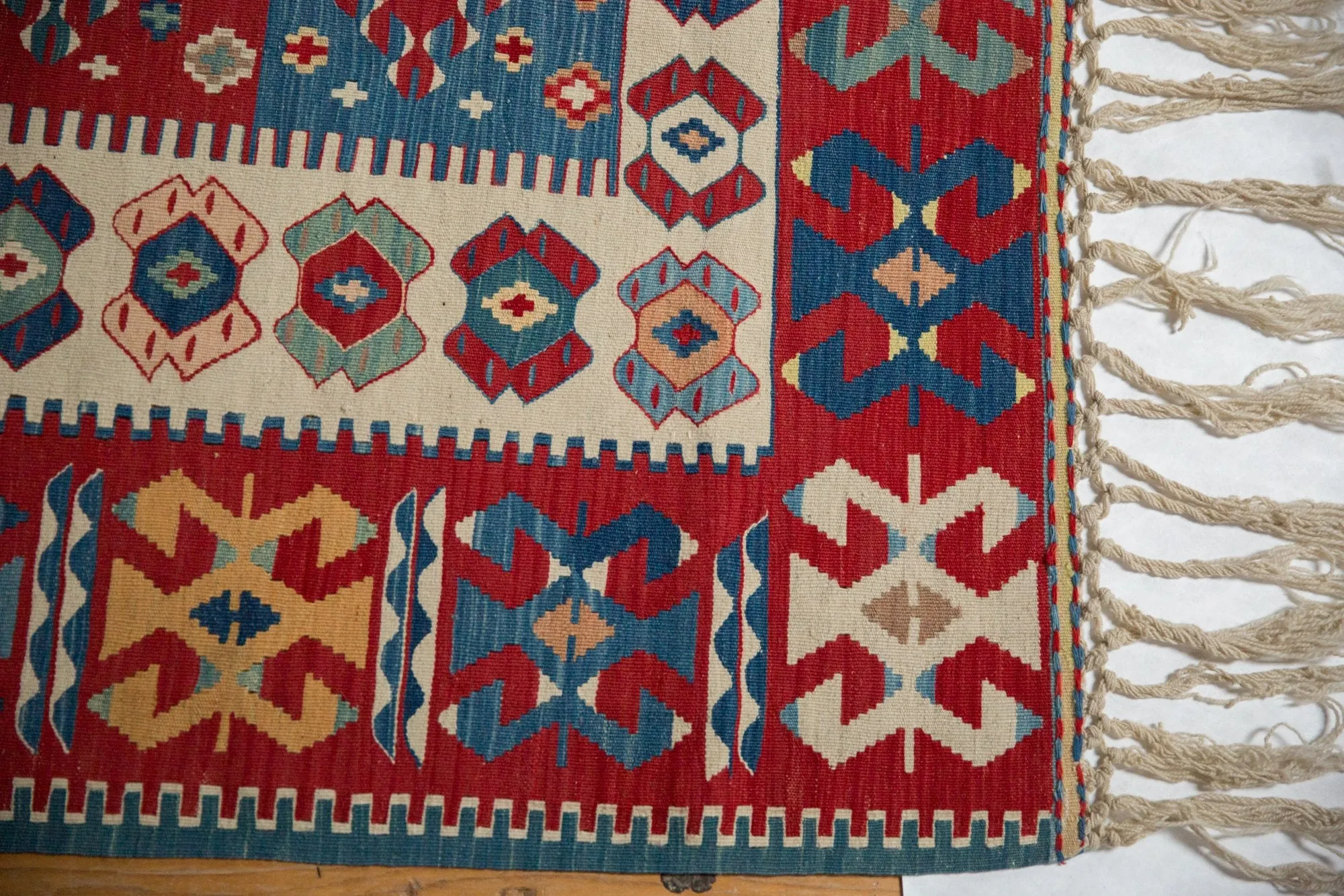 3.5x5 Vintage Fine Turkish Kilim Rug
