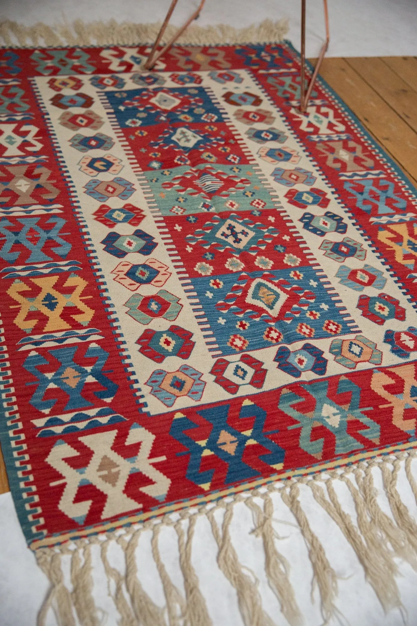 3.5x5 Vintage Fine Turkish Kilim Rug