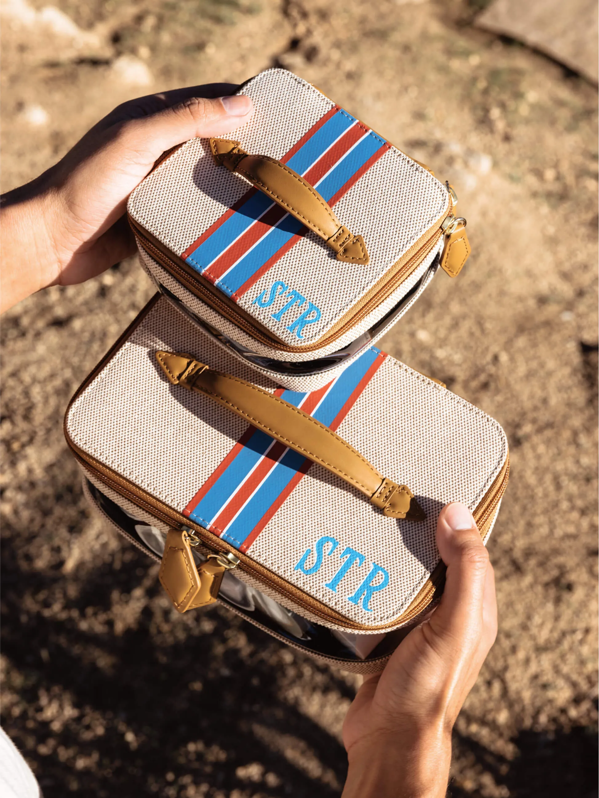 Cabana See-All Vanity Case
