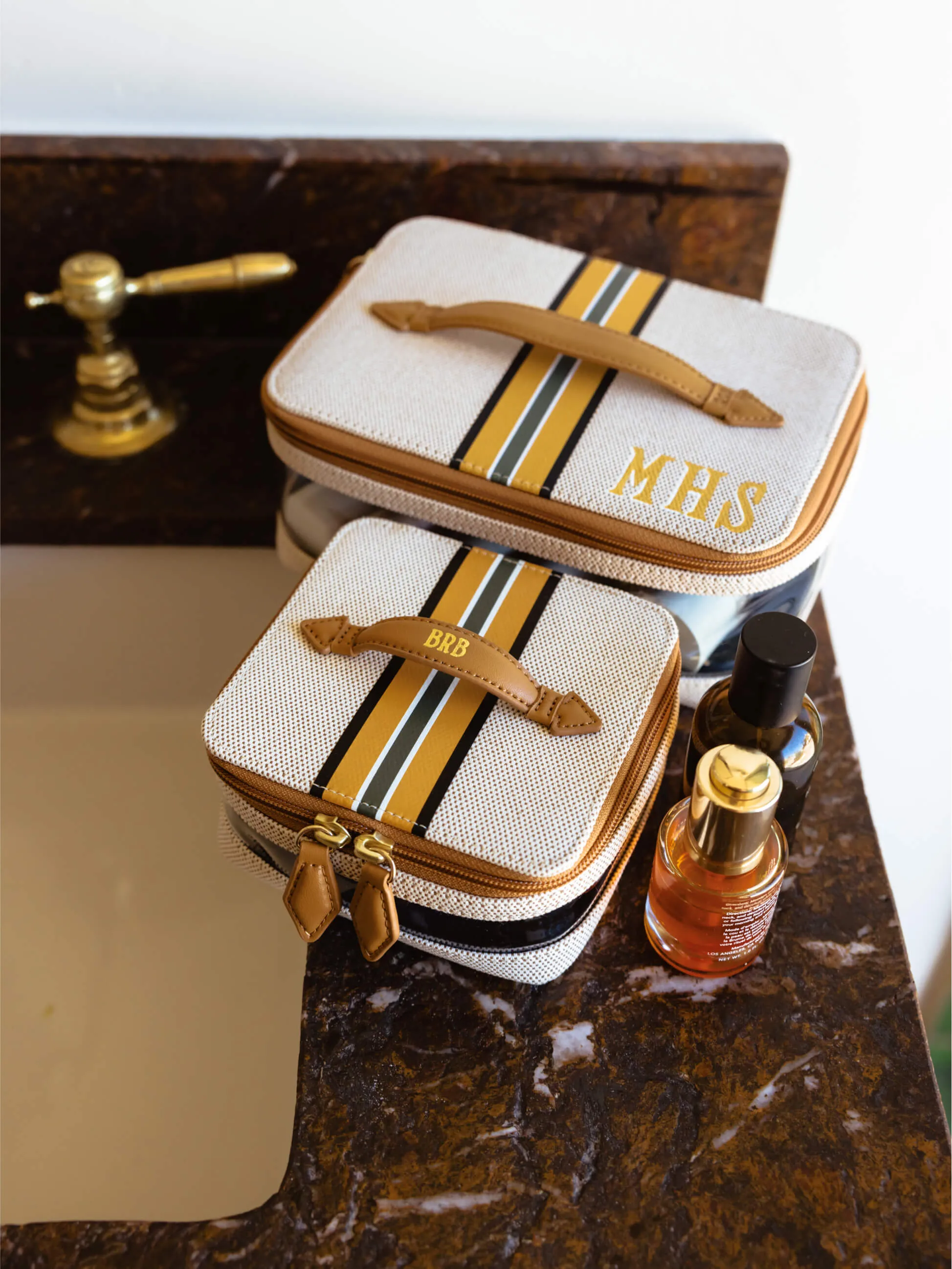 Cabana See-All Vanity Case