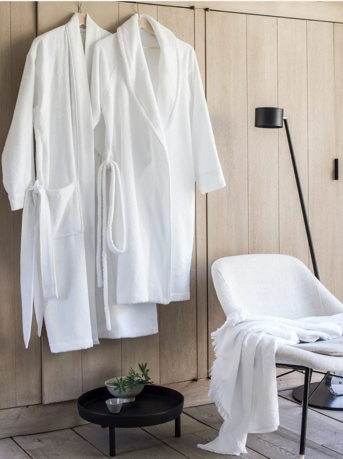 ess-cale bath robe
