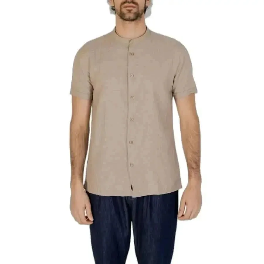 Hamaki-ho Men's White Mandarin Collar Short Sleeve Shirt