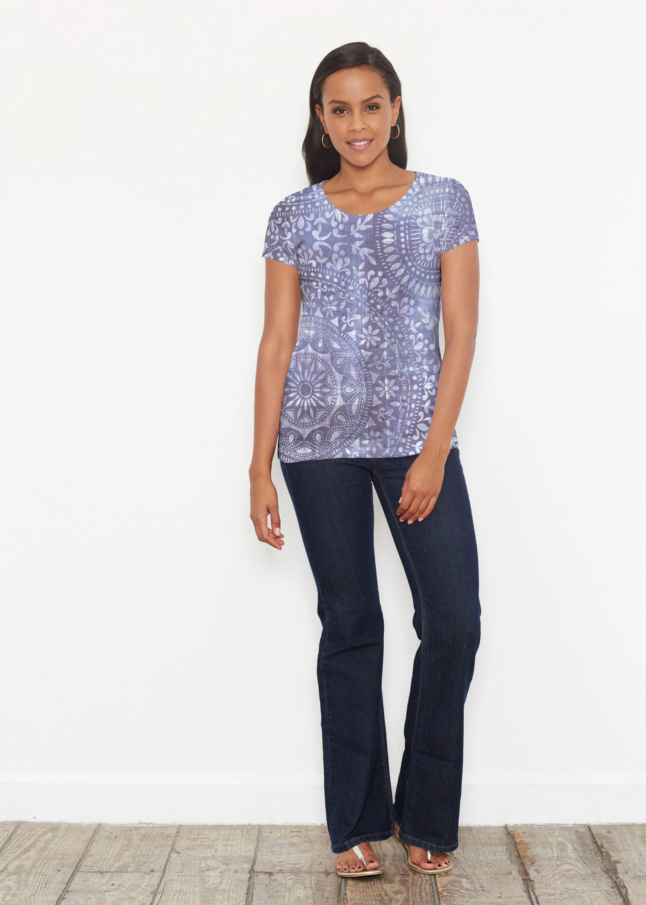Medallion Flower (13453) ~ Signature Short Sleeve Scoop Shirt