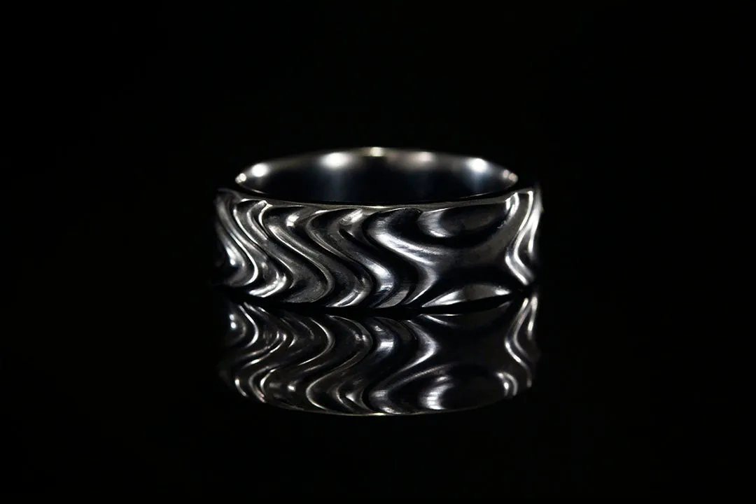 MEN'S BLACK TITANIUM WATER RIPPLE RING