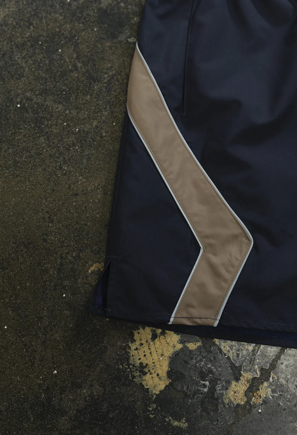 Paneled Nylon Shorts / Navy x Taupe