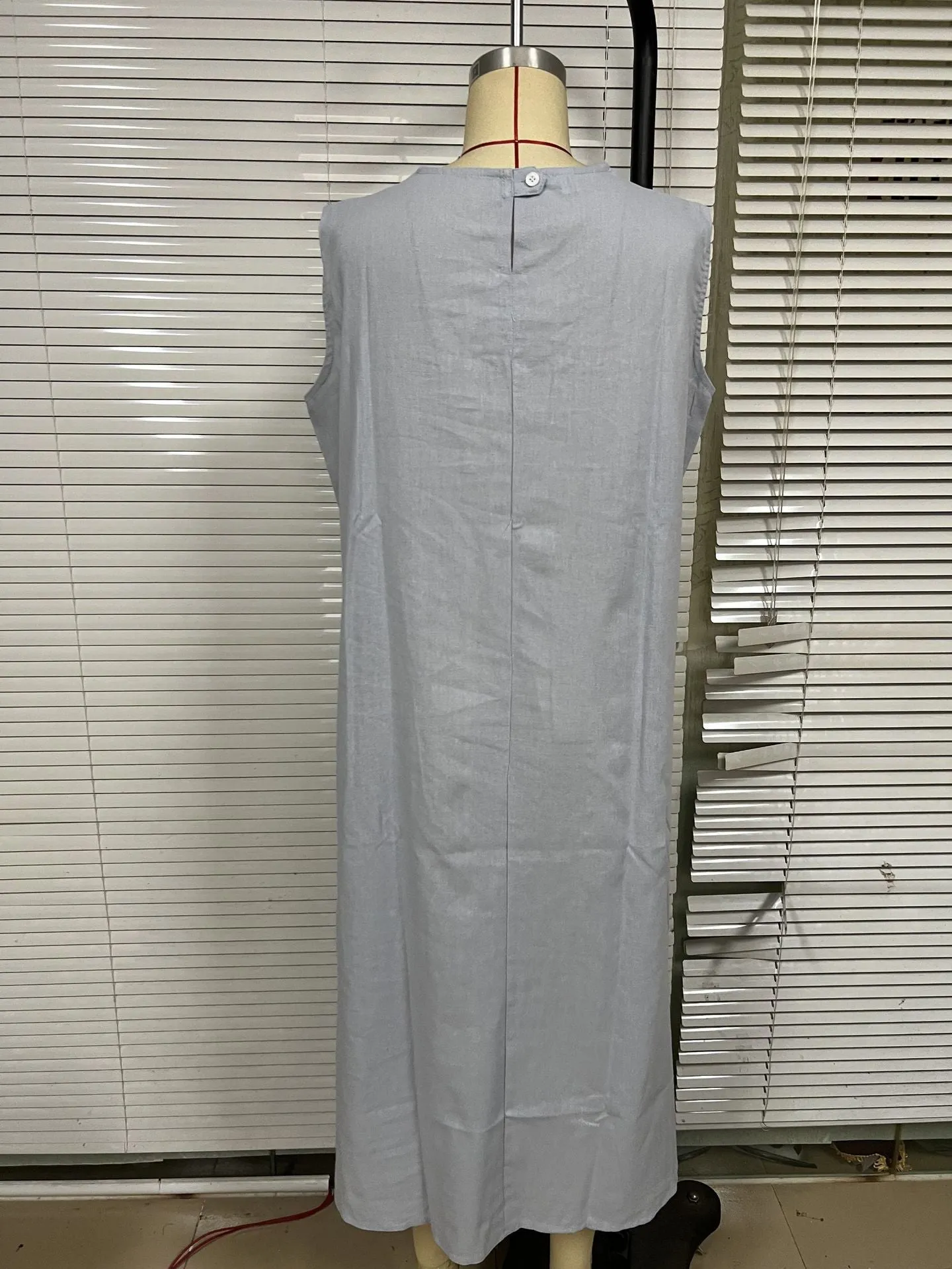 Simple Loose Sleeveless Long Dress