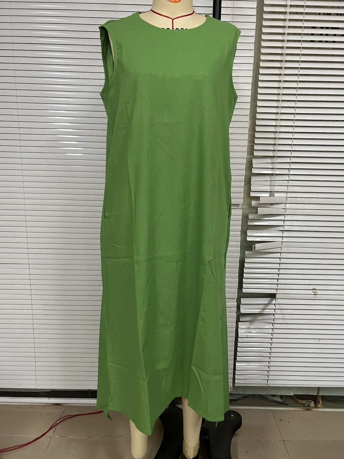 Simple Loose Sleeveless Long Dress