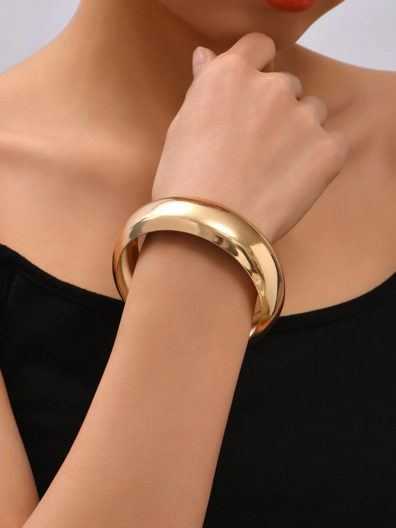 Simple Solid Bangle - Gold
