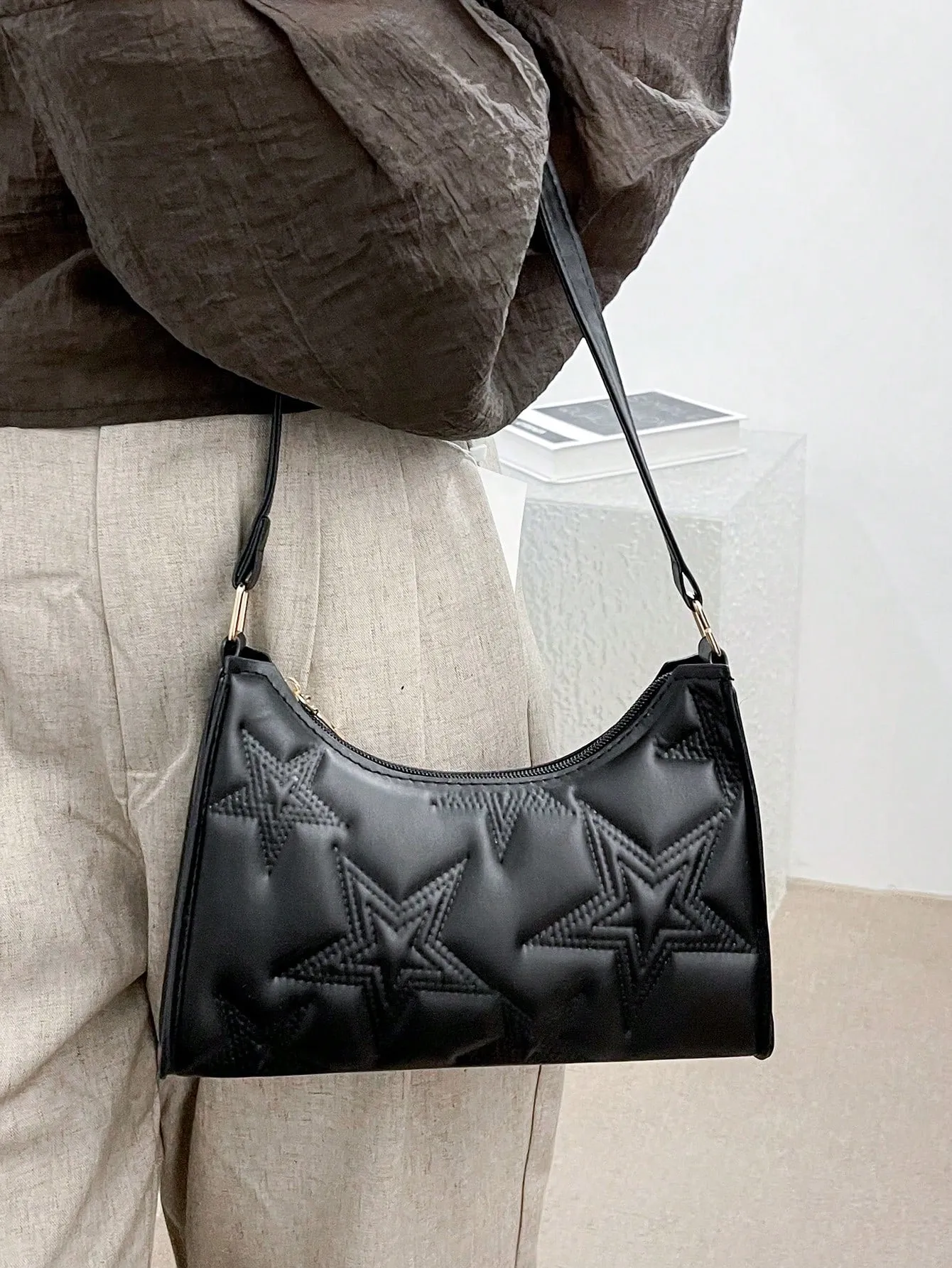 Solid Color Simple Light Luxury Pentacle Shoulder Bag