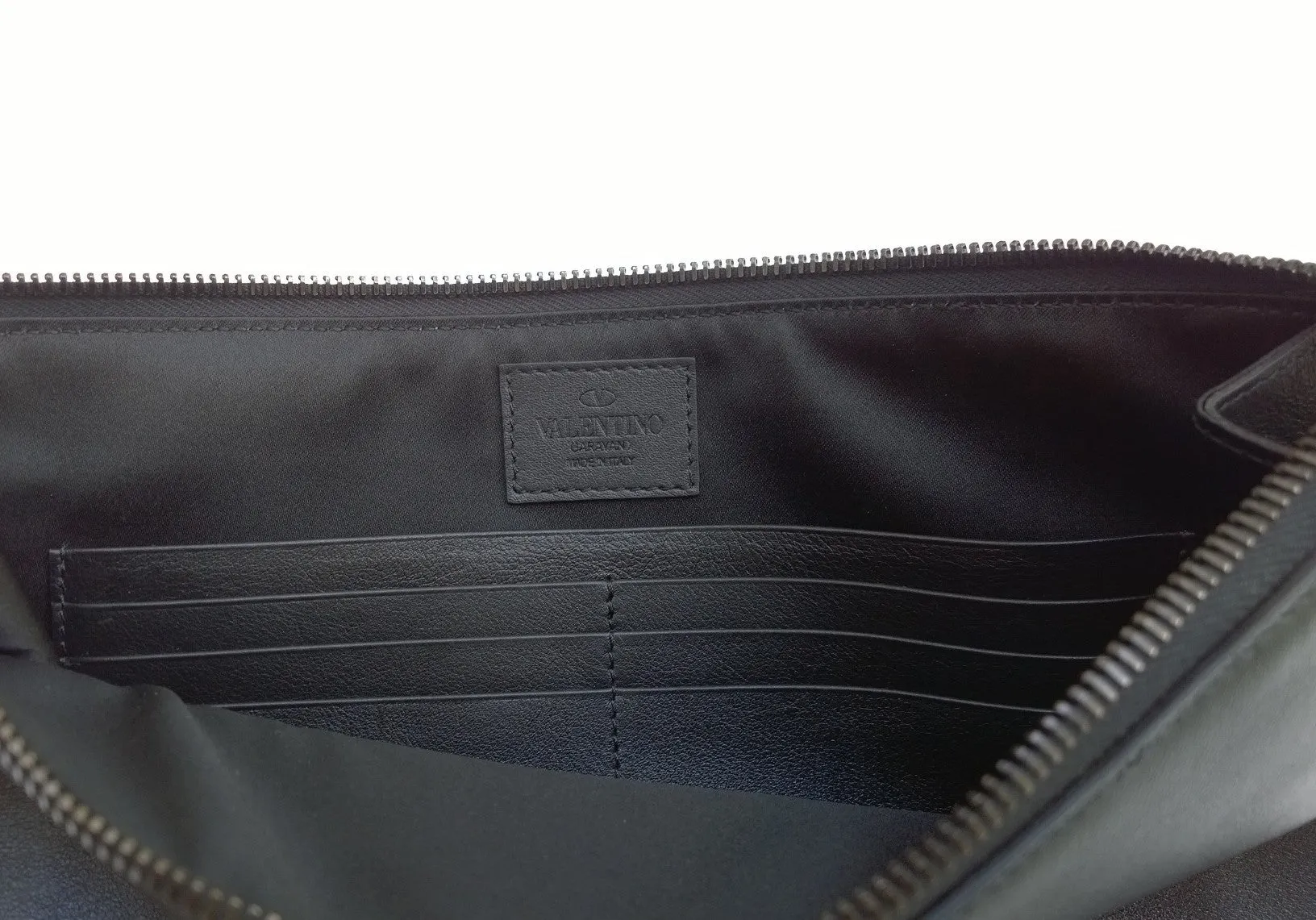 Valentino Garavani Men's Rockstud Black Leather Clutch Bag Wrist Strap New with Dustbag