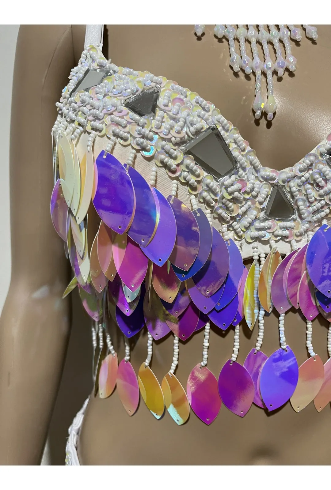 White & Iridescent Festival Set